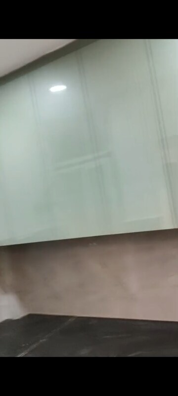 Room in 1 BHK Builder Floor at Vaishali Sector 6 – for Sale