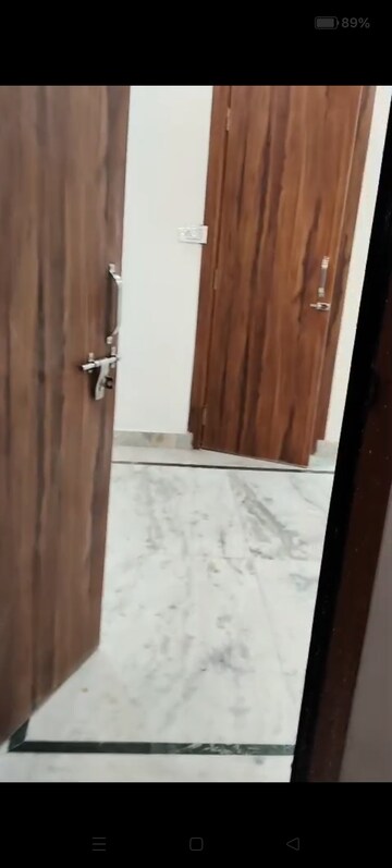 Room in 1 BHK Builder Floor at Vaishali Sector 6 – for Sale