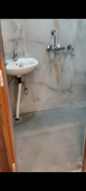 Bathroom in 1 BHK Builder Floor at Vaishali Sector 6 – for Sale