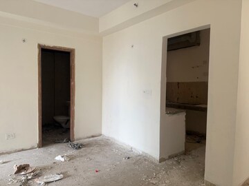 Room in 2 BHK Apartment at Eldeco Accolade, Sohna Sector 2 – for Sale