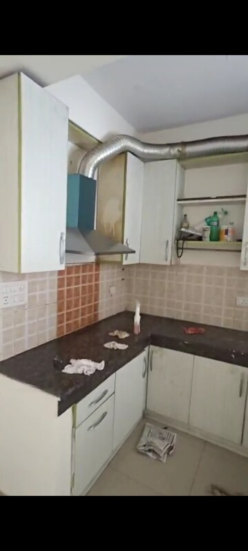 Kitchen in 2.5 BHK Apartment at Ajnara Integrity, Raj Nagar Extension – for Rent