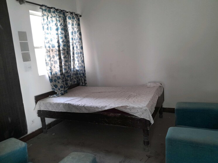 Bedroom, paras-tierea 3 Bedroom 1265 Sq.Ft. Apartment In Sector 137 Noida 9730227