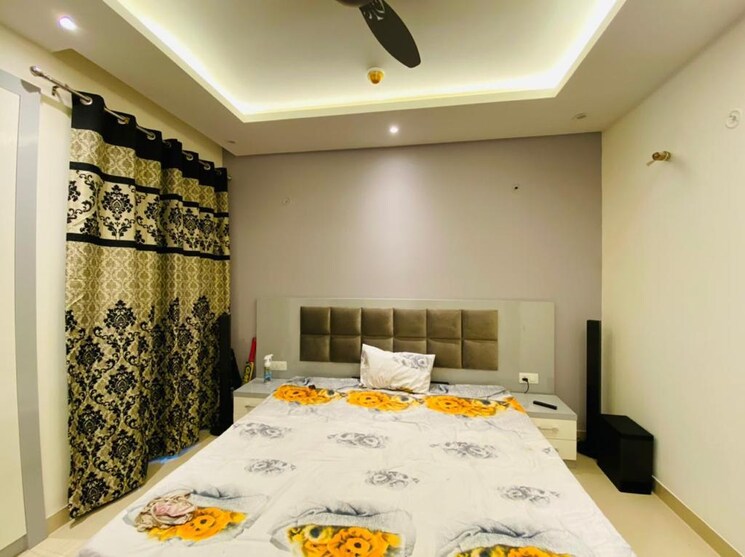 Room, viraj khand Pg For Girls In Viraj Khand 9730242