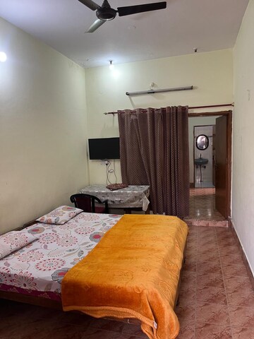 1.5 BHK Builder Floor For Rent in Gomti Nagar