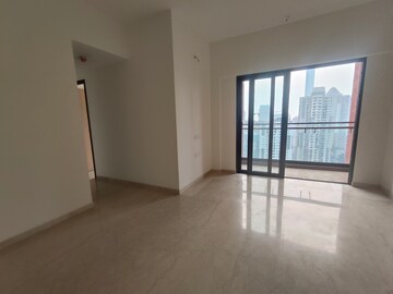 Room in 2 BHK Apartment at Lodha Vista, Lower Parel – for Rent