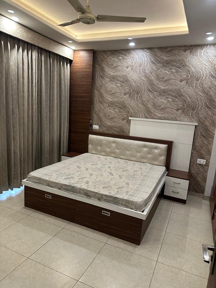 Bedroom, sushma-chandigarh-grande 3 Bedroom 1885 Sq.Ft. Apartment In Lohgarh Zirakpur 9730315