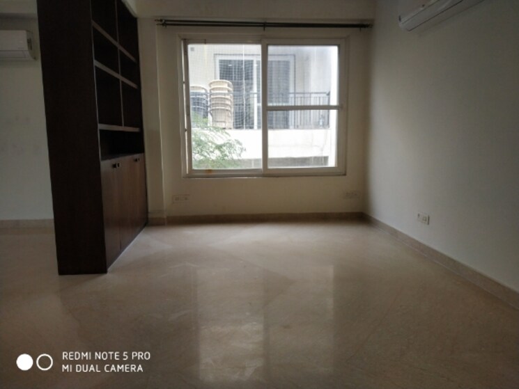 Cover Image, unitech-deerwood-chase 3.5 Bedroom 1950 Sq.Ft. Builder Floor In Nirvana Country Gurgaon 9730347