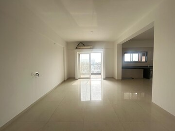 Room in 2 BHK Apartment at Erandwane – for Sale