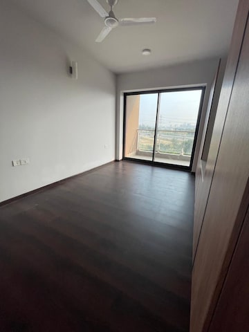 Room in 3 BHK Apartment at Krisumi Waterfall Residences, Sector 36a – for Rent