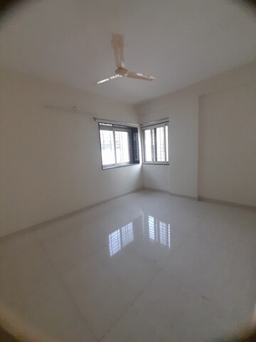 Room in 3 BHK Apartment at Manish Nagar – for Rent