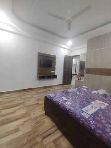 Bedroom in 3 BHK Builder Floor at Patiala Road – for Rent