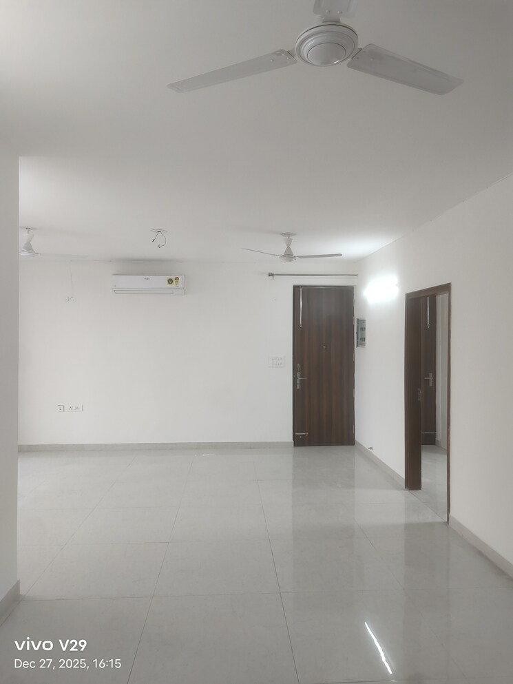 Room, cameron-courts 3 Bedroom 2550 Sq.Ft. Apartment In Sector 43 Gurgaon 9730514