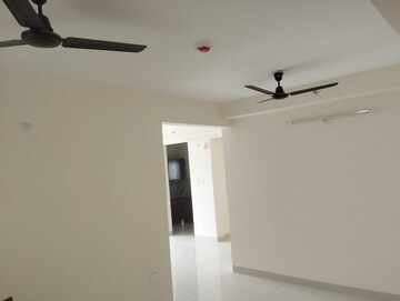 Room in 2 BHK Apartment at My Home Sayuk, Tellapur – for Rent