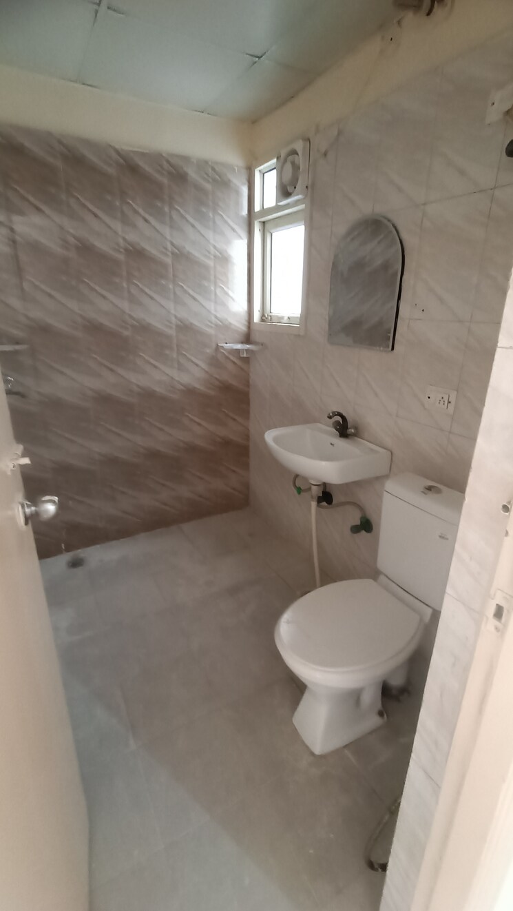 Bathroom, antriksh-golf-view 2 Bedroom 1245 Sq.Ft. Apartment In Sector 78 Noida 9730555