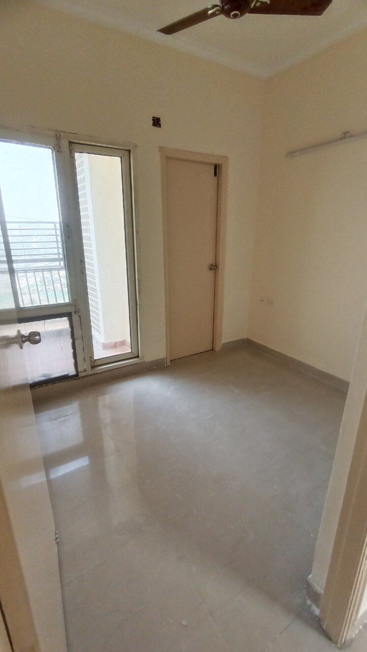 Room, antriksh-golf-view 2 Bedroom 1245 Sq.Ft. Apartment In Sector 78 Noida 9730555