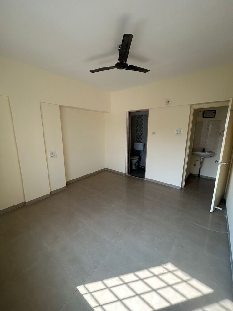 Room, chandan nagar 2 Bedroom 980 Sq.Ft. Apartment In Chandan Nagar Pune 9730562