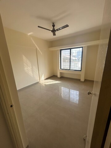 Room in 2 BHK Apartment at Chandan Nagar – for Rent