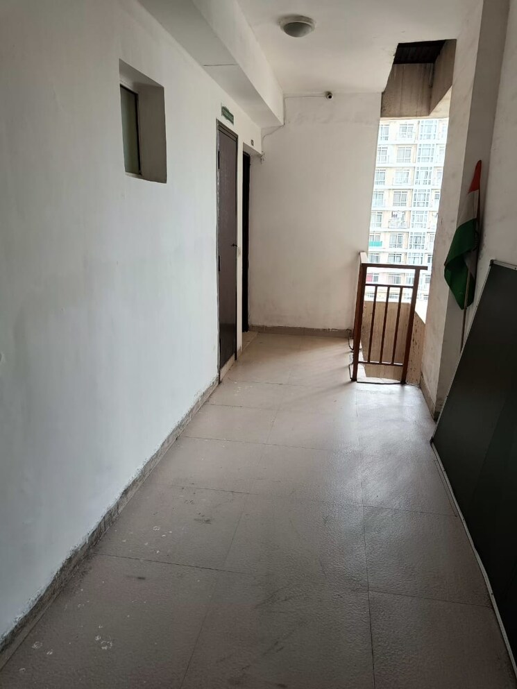 undefined, mahagun-mezzaria 3 Bedroom 2500 Sq.Ft. Apartment In Sector 78 Noida 9730583