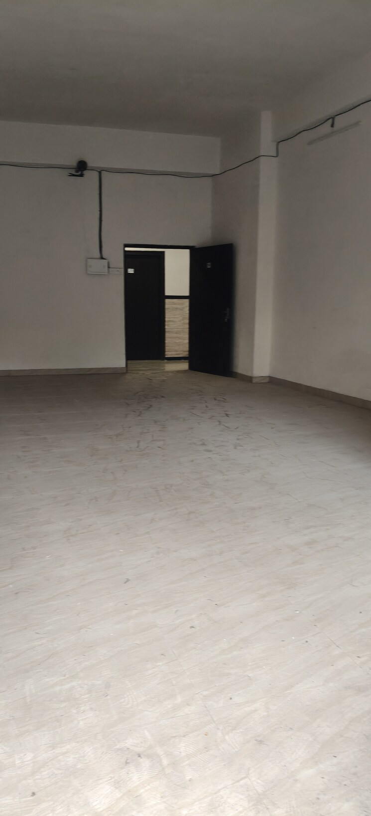 Room, laxmi-business-park Commercial Office Space 760 Sq.Ft. In Oshiwara Mumbai 9730591