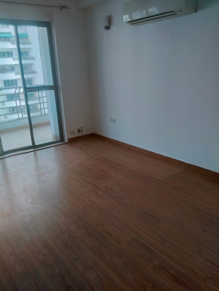 Cover Image, emaar-mgf-emerald-hills 3 Bedroom 1400 Sq.Ft. Builder Floor In Sector 65 Gurgaon 9730593