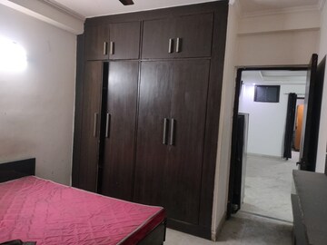 Room in 3 BHK Builder Floor at Paryavaran Complex – for Rent