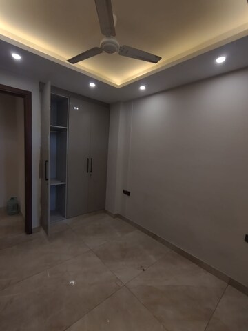 Room in 3 BHK Independent House at Bhogal – for Rent