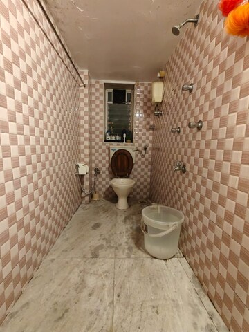 Bathroom in 1 BHK Apartment at Shiv Shaila, Worli – for Rent