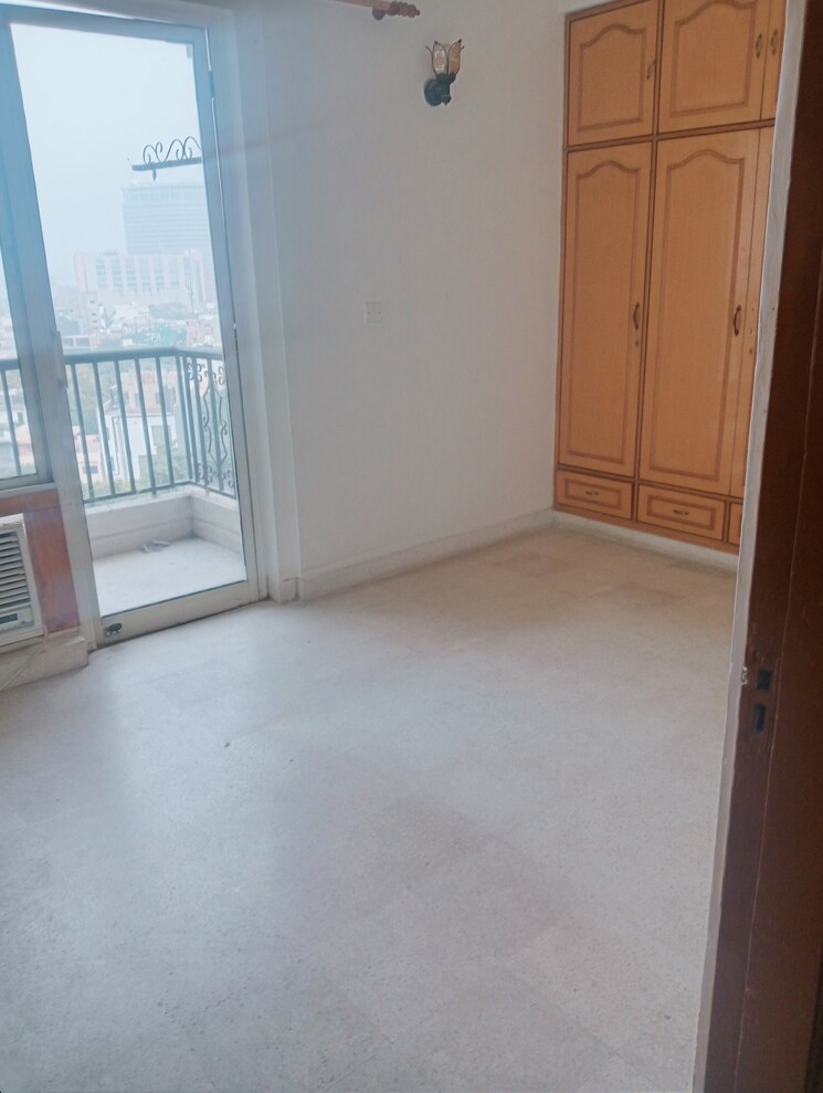 Room, dlf-regency-park-i 2 Bedroom 1150 Sq.Ft. Apartment In Dlf Phase iv Gurgaon 9730672