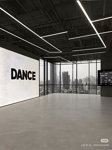  Showroom For Rent in Pitampura