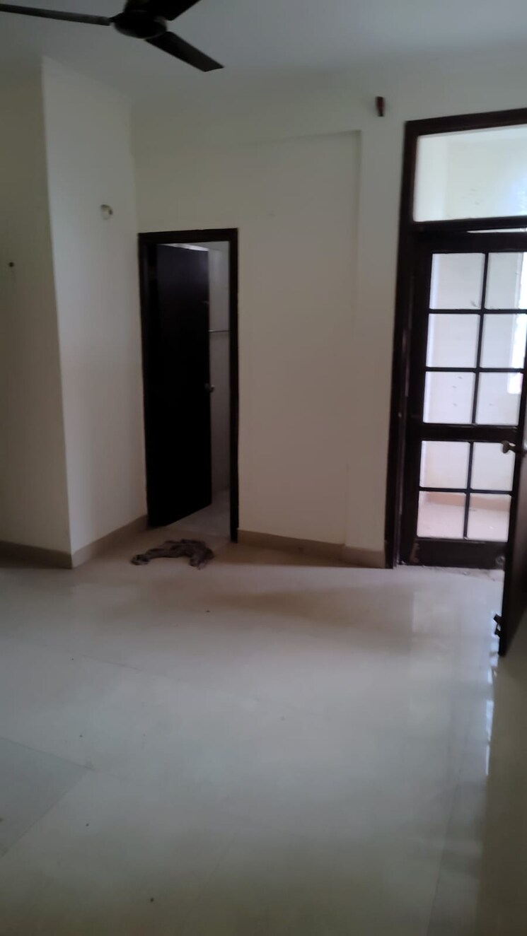 Room, ansal-housing-woodbury 2 Bedroom 1100 Sq.Ft. Apartment In Patiala Road Zirakpur 9730956