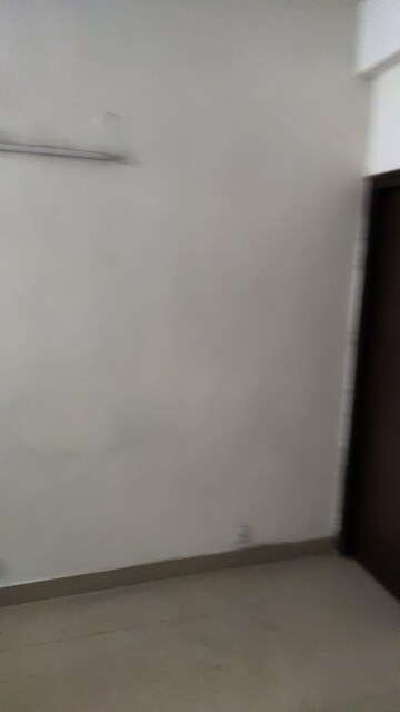 Room in 2 BHK Apartment at Ansal Housing Woodbury, Patiala Road – for Rent
