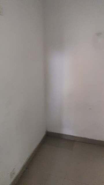 Room in 2 BHK Apartment at Ansal Housing Woodbury, Patiala Road – for Rent