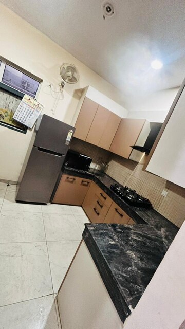 Master Bedroom in 3 BHK Apartment at Experion Capital, Gomti Nagar – for Rent