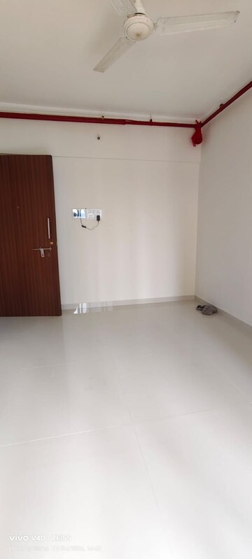 Room in 1 BHK Apartment at Raunak Bliss, Ghodbunder Road – for Rent