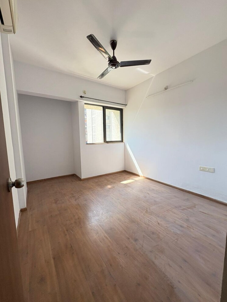 Room, lodha-palava-city-lakeshore-greens 2 Bedroom 734 Sq.Ft. Apartment In Dombivli East Thane 9730799