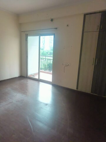 Room in 2 BHK Apartment at Aims Golf Avenue I, Sector 75 – for Rent