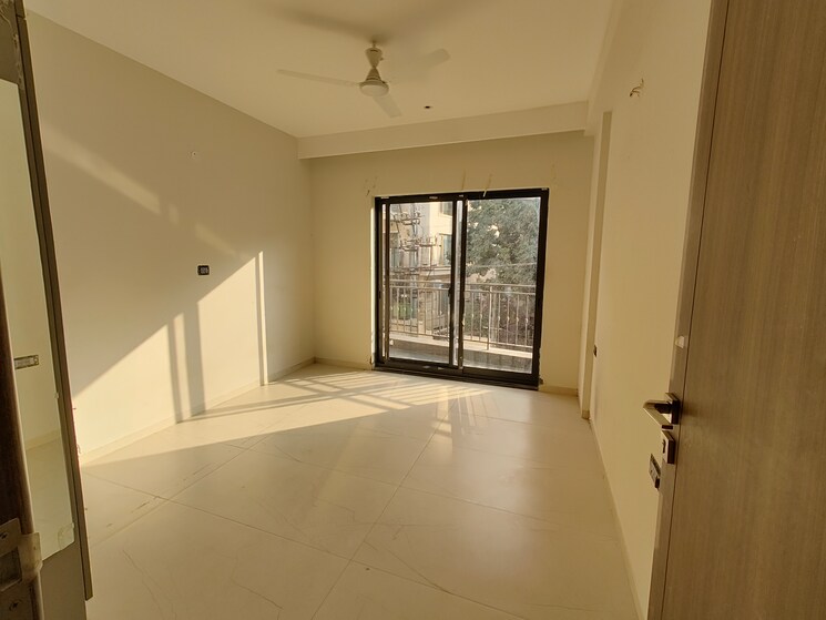 Room, cooke town 3 Bedroom 2000 Sq.Ft. Apartment In Cooke Town Bangalore 9730858