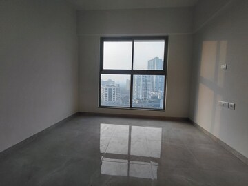 Room in 2 BHK Apartment at Sheth Irene, Malad West – for Rent