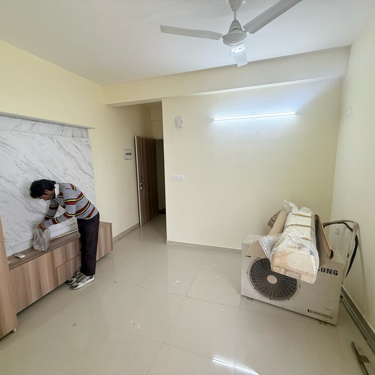 Team Area, pyramid-altia 1 Bedroom 396 Sq.Ft. Apartment In Sector 70a Gurgaon 9730869