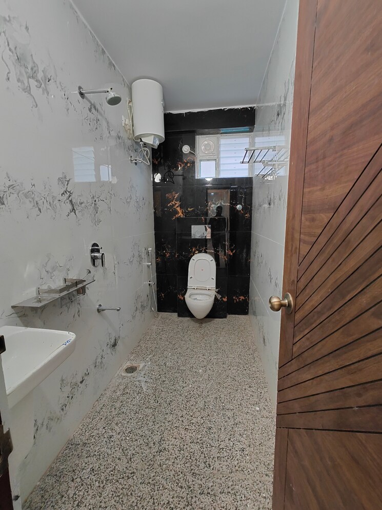  Parking, cooke town 3 Bedroom 2200 Sq.Ft. Apartment In Cooke Town Bangalore 9730865