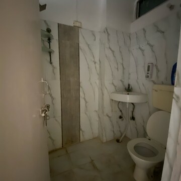 Bathroom in 2.5 BHK Builder Floor at Sector 21d – for Rent