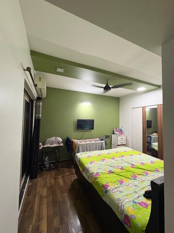 Bedroom in 2 BHK Apartment at Siddhi Highland Haven Phase 2, Balkum Pada – for Rent