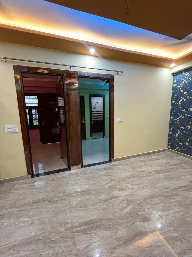 Room, govindpuram-residency 3.5 Bedroom 900 Sq.Ft. Builder Floor In Govindpuram Ghaziabad 9730905