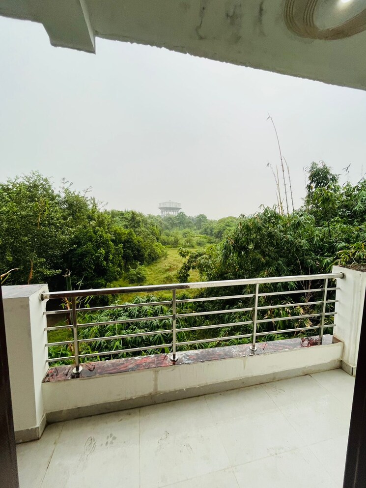 Balcony, govindpuram-residency 3.5 Bedroom 900 Sq.Ft. Builder Floor In Govindpuram Ghaziabad 9730905