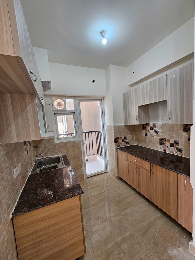 Kitchen, gaur-city-2-14th-avenue 3 Bedroom 1175 Sq.Ft. Apartment In Sector 16c Greater Noida Greater Noida 9730922