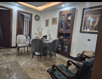 Gym in 2 BHK Builder Floor at Ansal Sushant Apartments, Sushant Lok I – for Rent