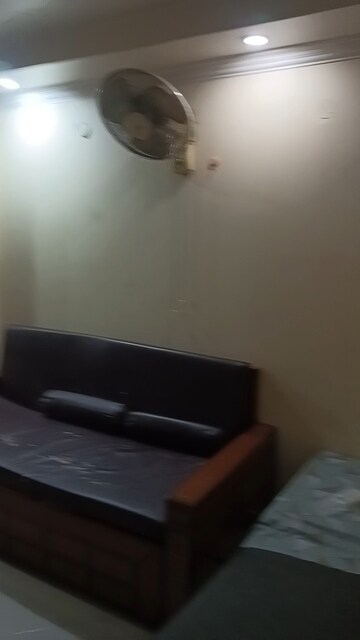 Furnished Amenities in 1 BHK Builder Floor at Lajpat Nagar I – for Rent