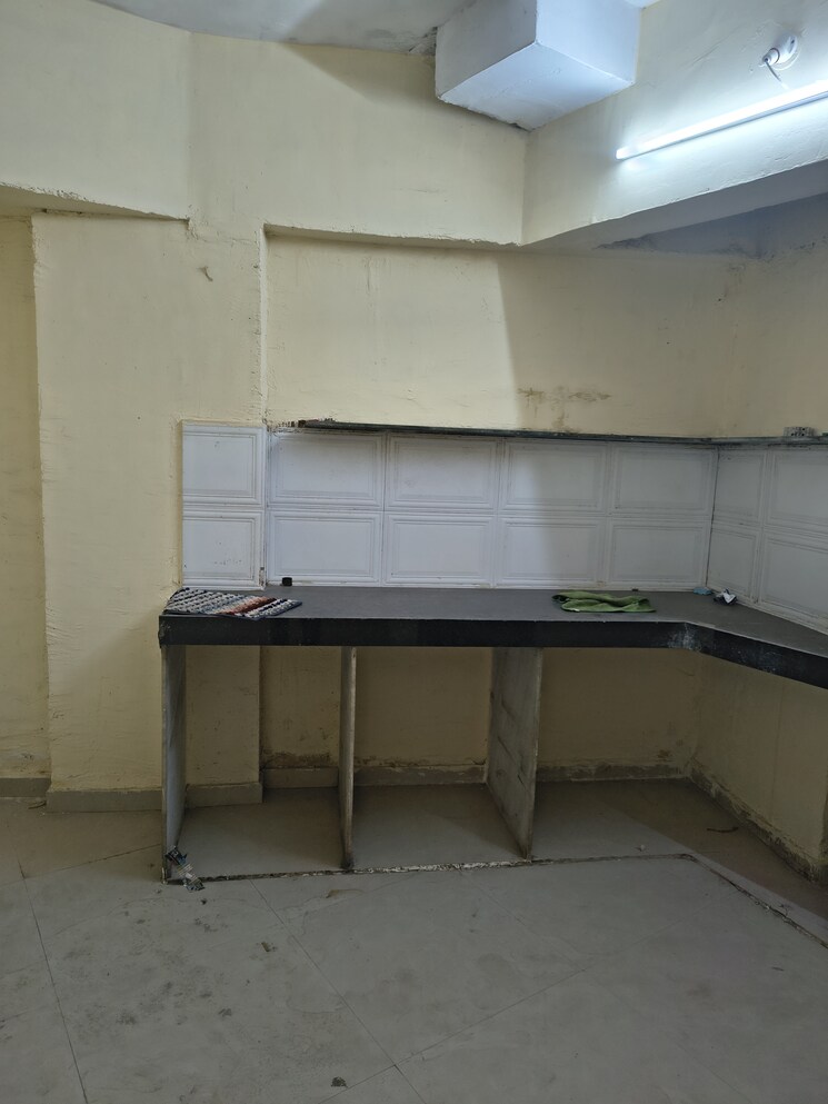 Bathroom, chembur 1 Bedroom 300 Sq.Ft. Apartment In Chembur Mumbai 9731058