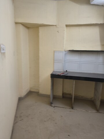 Room in 1 BHK Apartment at Chembur – for Rent
