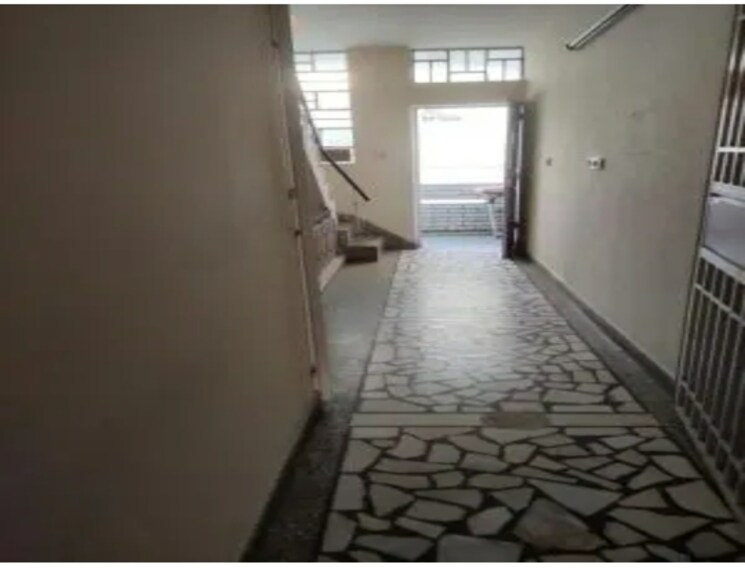 Cover Image, mansarover garden 3.5 Bedroom 1800 Sq.Ft. Builder Floor In Mansarover Garden Delhi 9731127